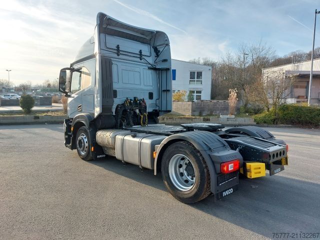 Standard SZM IVECO S-Way AT480-INTARDER-2 Tanks-Parking Cool-Navi