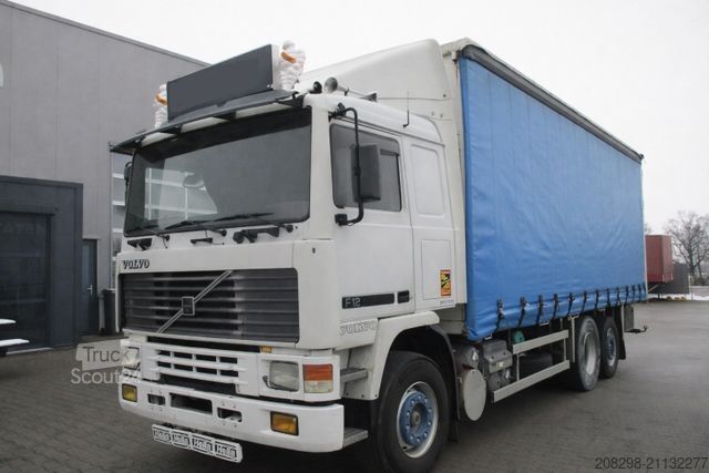 Autocarro con pianale e telone VOLVO F12 | KLIMA | MANUAL GEARBOX | 2 BEDS | GOOD RUN