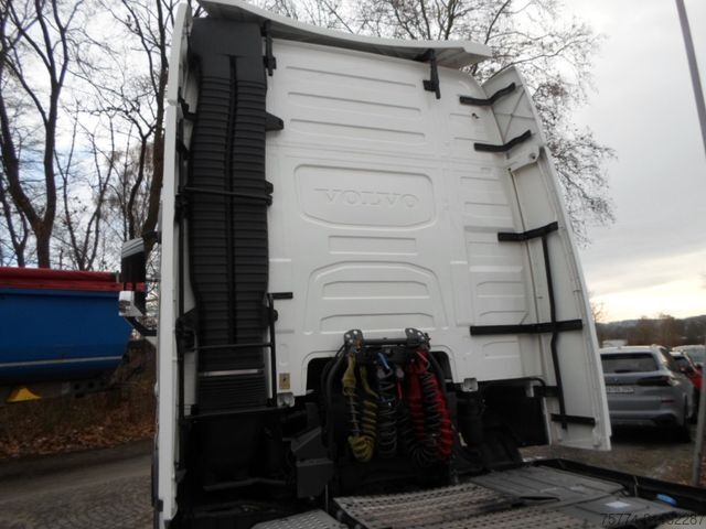 Standart çekici ünitesi VOLVO FH 460 XL/ VOLLSPOILER