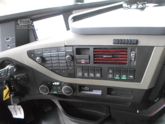 Standart çekici ünitesi VOLVO FH 460 XL/ VOLLSPOILER