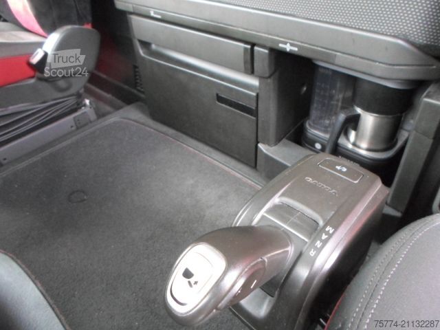 Standart çekici ünitesi VOLVO FH 460 XL/ VOLLSPOILER