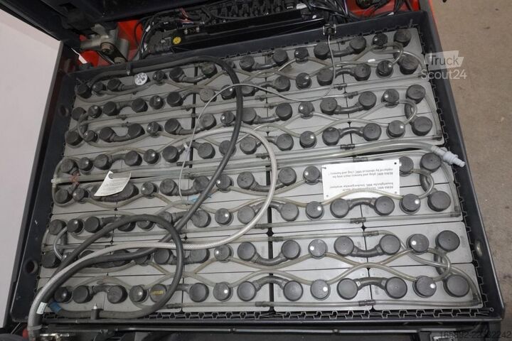 Viljuškar Linde E 25 R 387