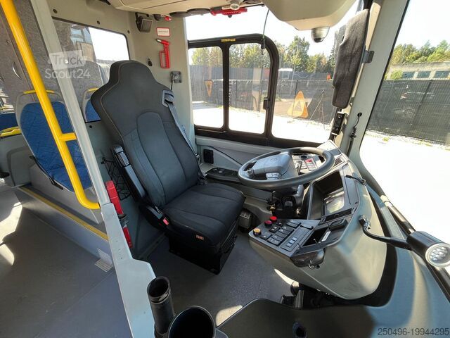 Міський автобус Volvo B5LH 7900 HC 4x2 HYBRID / AC / AUXILIARY HEATING