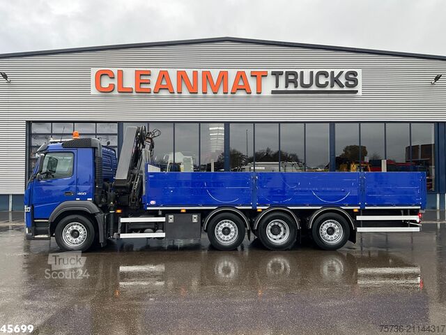 Vrachtwagen met kraan Volvo FM 460 8x4 Euro 6 HMF 26 tonmeter laadkraan