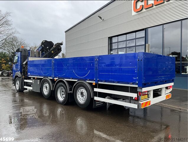 Vrachtwagen met kraan Volvo FM 460 8x4 Euro 6 HMF 26 tonmeter laadkraan