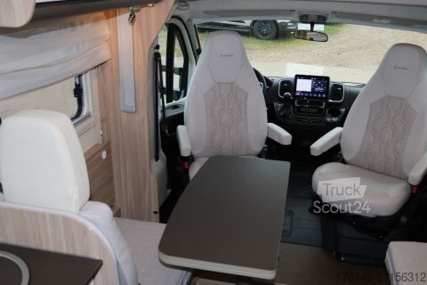 Напівінтегрований кемпер Bürstner Limited T 727 G