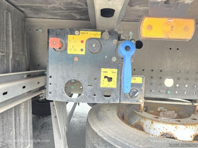 Otvorený náves s plachtou Schmitz Cargobull Semitrailer Curtainsider Standard