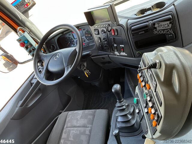 Balayeuse de voirie Mercedes-Benz Atego 1324 Johnston VT 650 Just 131.138 km!