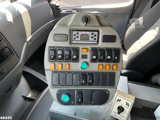 Balayeuse de voirie Mercedes-Benz Atego 1324 Johnston VT 650 Just 131.138 km!