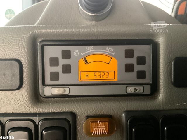 Silniční zametač Mercedes-Benz Atego 1324 Johnston VT 650 Just 131.138 km!