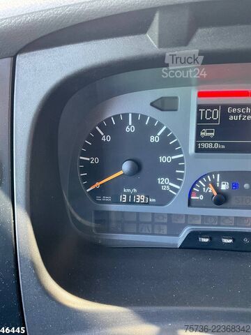 Silniční zametač Mercedes-Benz Atego 1324 Johnston VT 650 Just 131.138 km!