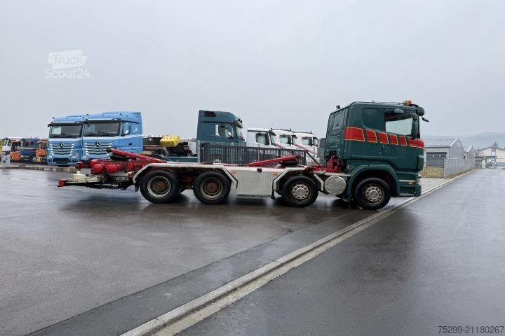 Camion à usage spécial Scania R560 CB 8x4 BDF/HB / Swiss-Vehicle