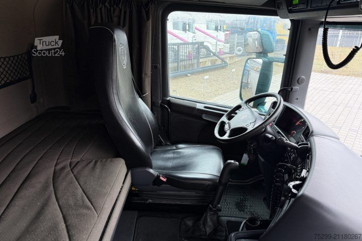 Camion à usage spécial Scania R560 CB 8x4 BDF/HB / Swiss-Vehicle