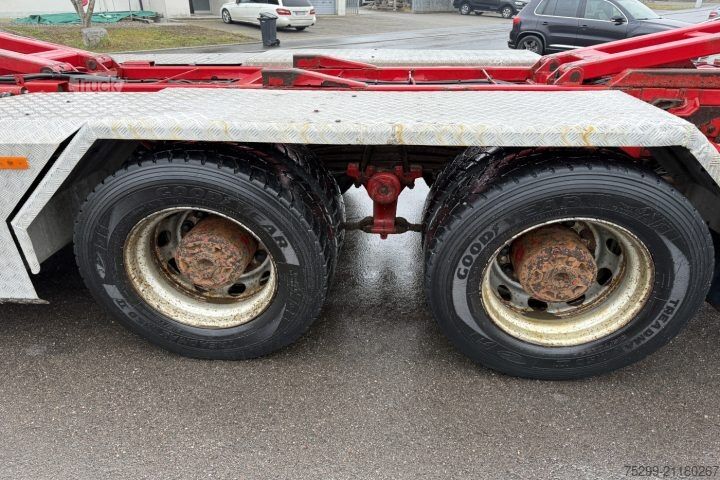 Camion à usage spécial Scania R560 CB 8x4 BDF/HB / Swiss-Vehicle
