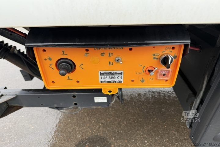 Trattore stradale standard Mercedes-Benz 519 BT SZM+Auflieger / Swiss-Vehicle