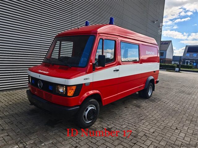  Mercedes-Benz 410 Petrol 12.000 Km Like New!