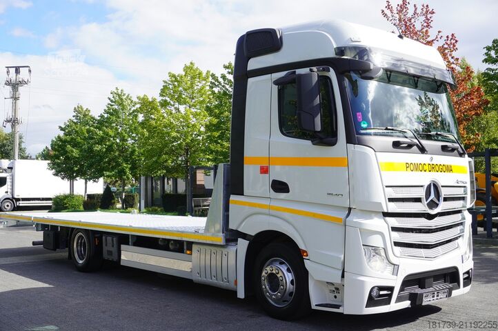 Karavan Mercedes-Benz Actros 1840 / NEW galvanized Tow truck