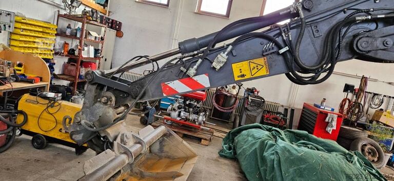 Excavator pe roți Volvo EW 140 D