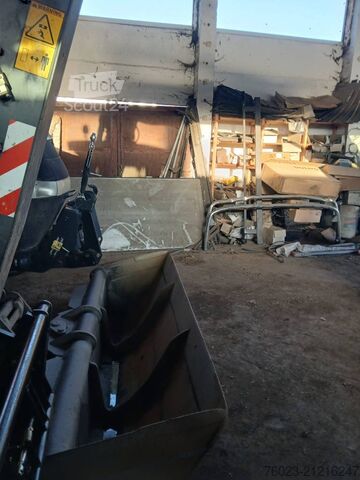 Excavator pe roți Volvo EW 140 D