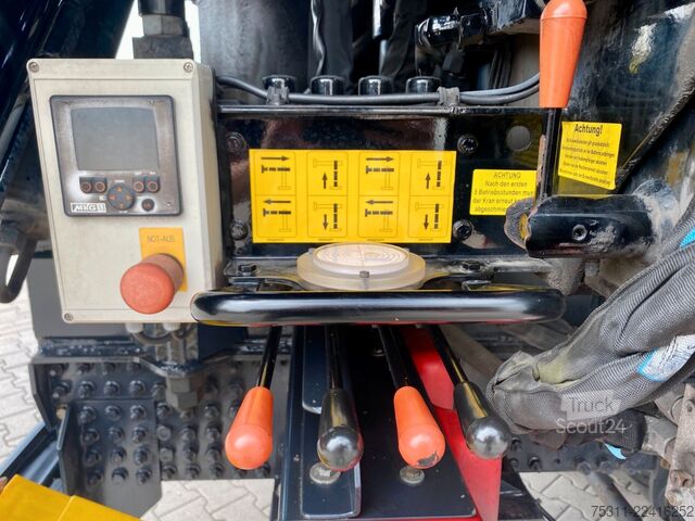 Camión de plataforma IVECO AD 320 S 46 Y/PS 8x2| MKG HLK 441*FLY-JIB*26,40m