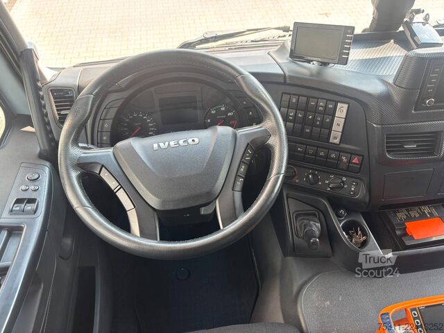 Camión de plataforma IVECO AD 320 S 46 Y/PS 8x2| MKG HLK 441*FLY-JIB*26,40m