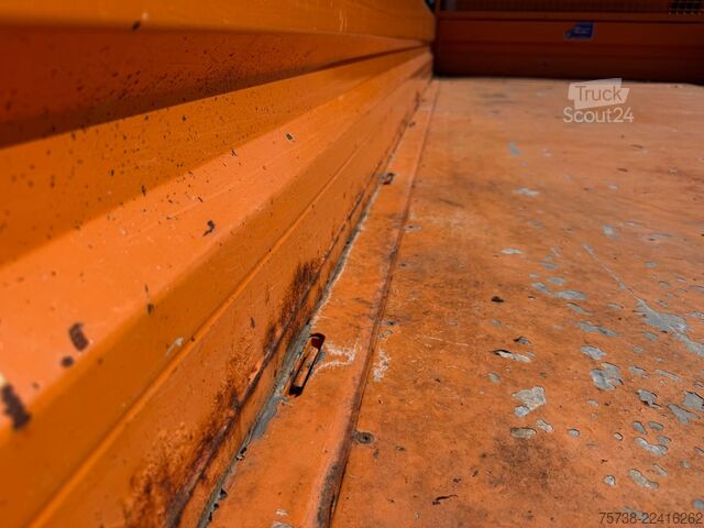 Transporter mit Kipper FUSO 6C18 4x4 ALLRAD/ANBAUPLATTE/3-Seiten-Kipper/AHK