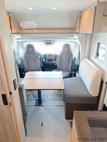 Yarı entegre karavan BÜRSTNER Signature SFT 7.1 Markise