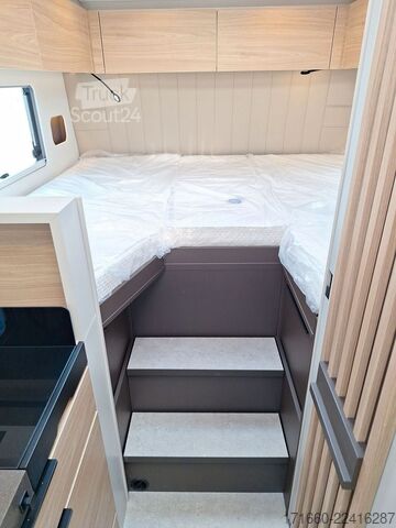 Yarı entegre karavan BÜRSTNER Signature SFT 7.1 Markise