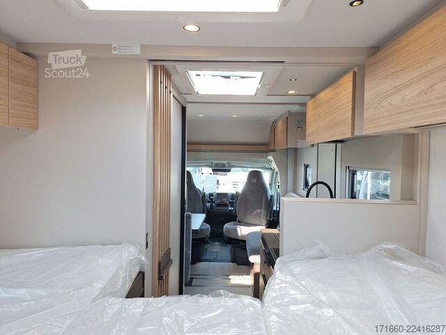 Yarı entegre karavan BÜRSTNER Signature SFT 7.1 Markise