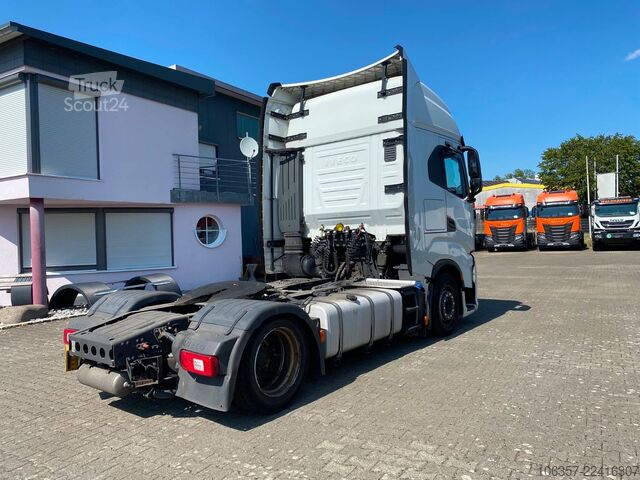 Standardni tegljač IVECO STRALIS S-WAY AS440S51T/FP-L T Intarder