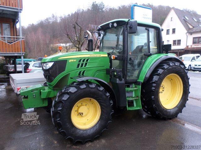 Yard tractor John Deere John Deere 6115 M  aus 1 Hand Klima Druckluft