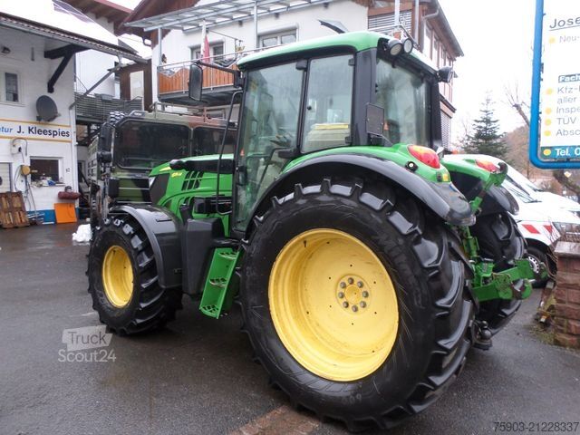 Yard tractor John Deere John Deere 6115 M  aus 1 Hand Klima Druckluft