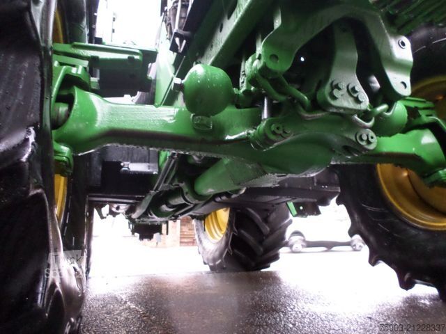 Yard tractor John Deere John Deere 6115 M  aus 1 Hand Klima Druckluft