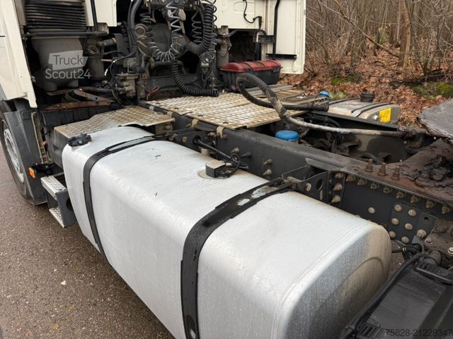 Štandardný ťahač VOLVO FH460  Euro 6 / Kipphydraulik