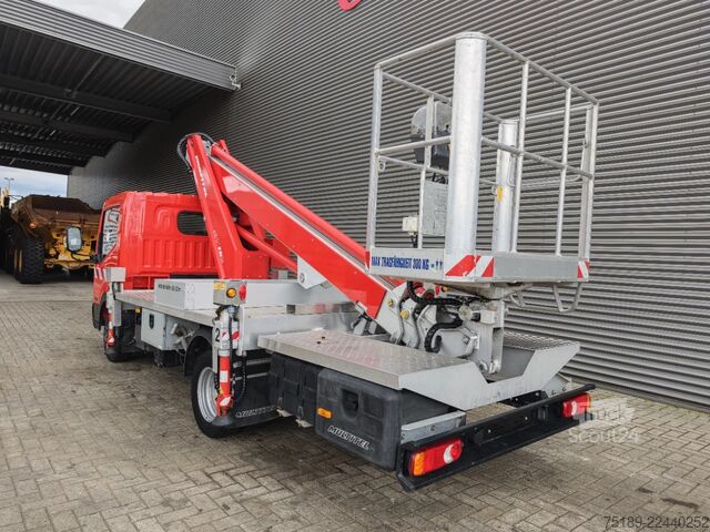 Lyftplattform Nissan Cabstar 35.13 NT400 Multitel MT162