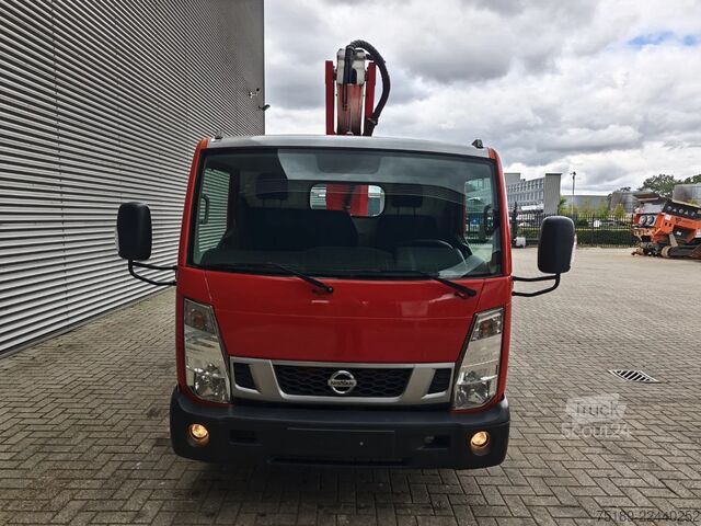 Lyftplattform Nissan Cabstar 35.13 NT400 Multitel MT162