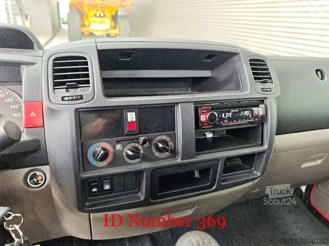 Lyftplattform Nissan Cabstar 35.13 NT400 Multitel MT162