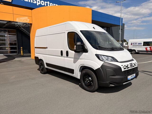 Furgoneta de caja alta Fiat Ducato