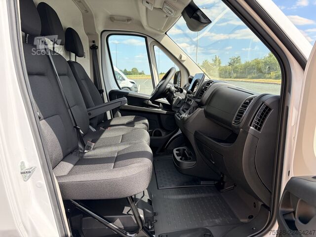 Furgoneta de caja alta Fiat Ducato