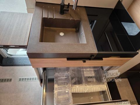 Camper semintegrato Bürstner Signature SFT 7.0