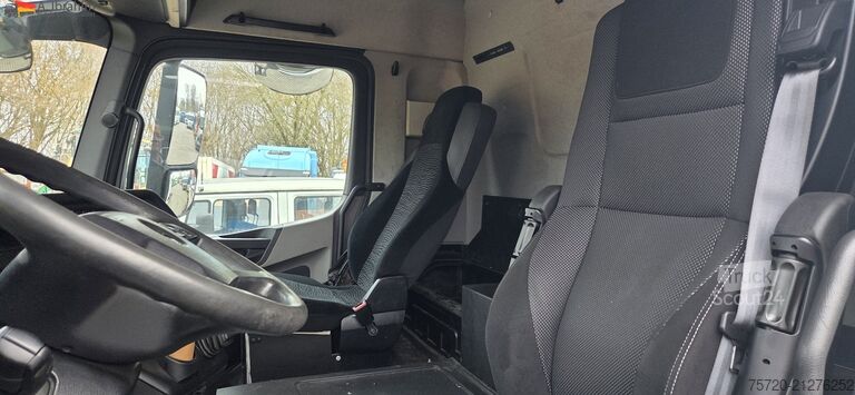 Tractora standard Mercedes-Benz 1842 LS 1. Hand AHK