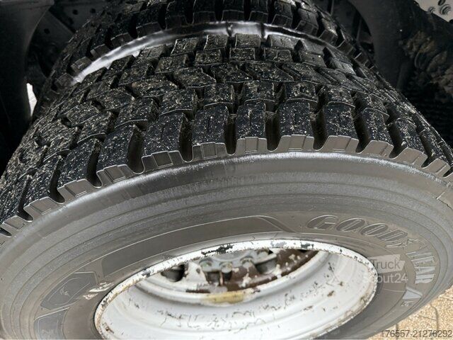 Standaard trekker Mercedes-Benz Antos 1836 LS SZM + Generator Kühlaufl.