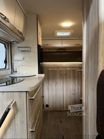 Integrirani avtodom Euramobil Integra 690 HB