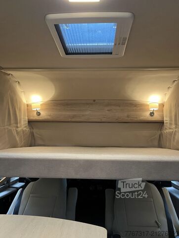 Integrirani avtodom Euramobil Integra 690 HB