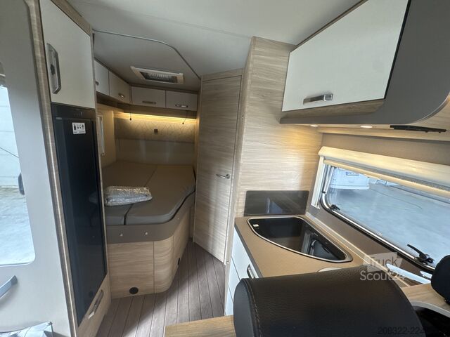 Daļēji integrēta kemperis Fiat Ducato Weinsberg Carasuite 2024 | Cambio automatico | 5 posti letto
