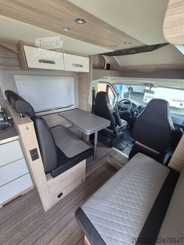 Daļēji integrēta kemperis Fiat Ducato Weinsberg Carasuite 2024 | Cambio automatico | 5 posti letto