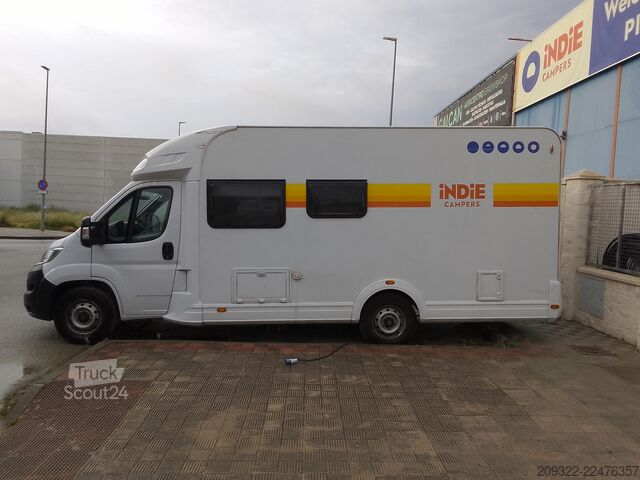 Daļēji integrēta kemperis Fiat Ducato Weinsberg Carasuite 2024 | Cambio automatico | 5 posti letto