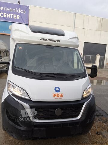Daļēji integrēta kemperis Fiat Ducato Weinsberg Carasuite 2024 | Cambio automatico | 5 posti letto