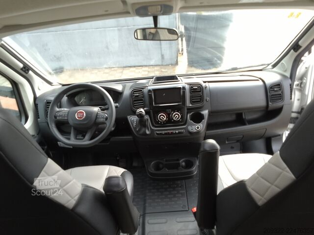 Daļēji integrēta kemperis Fiat Ducato Weinsberg Carasuite 2024 | Cambio automatico | 5 posti letto