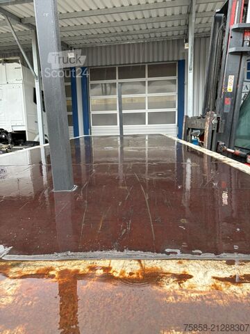 Caisse mobile ouverte Krone Plattform 7,82m mit Steckrungen mittig